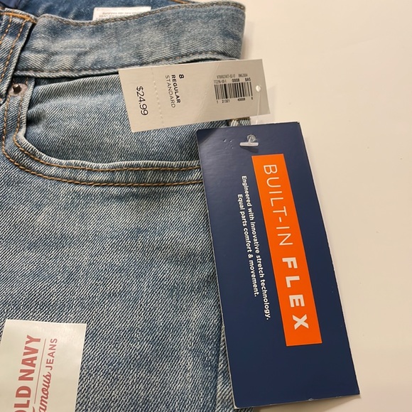 NWT Old Navy Straight Fit Jeans Size 8 - Picture 4 of 6